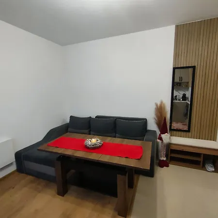 B35, Complex Sokolitsite 公寓 潘波洛沃