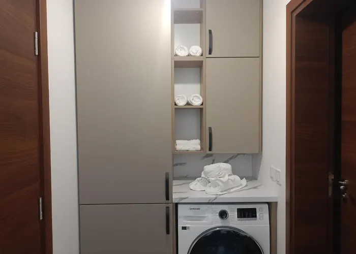 B35, Complex Sokolitsite 아파트 팜포로보