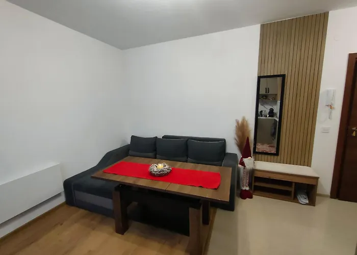 B35, Complex Sokolitsite 아파트 팜포로보